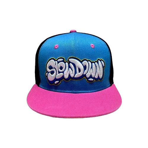 แบรนด์หรือนักออกแบบยอดนิยมที่สร้างหมวก Snapback 6 แผงมีอะไรบ้าง